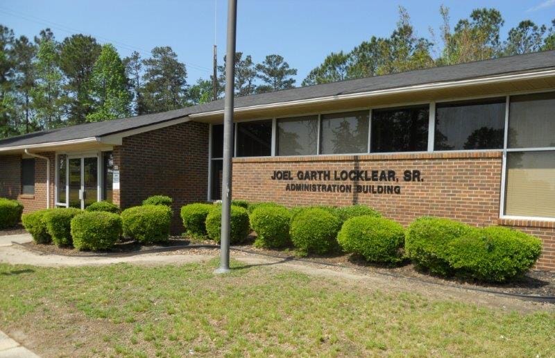 Photo of Pembroke Housing Authority. Affordable housing located at 606 Lumbee Street PEMBROKE, NC 28372