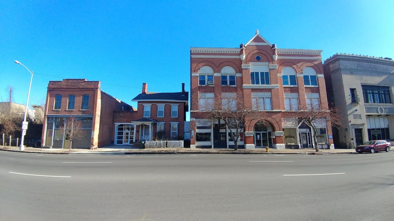 Photo of DAVENPORT LOFTS. Affordable housing located at 427 IOWA ST DAVENPORT, IA 52801