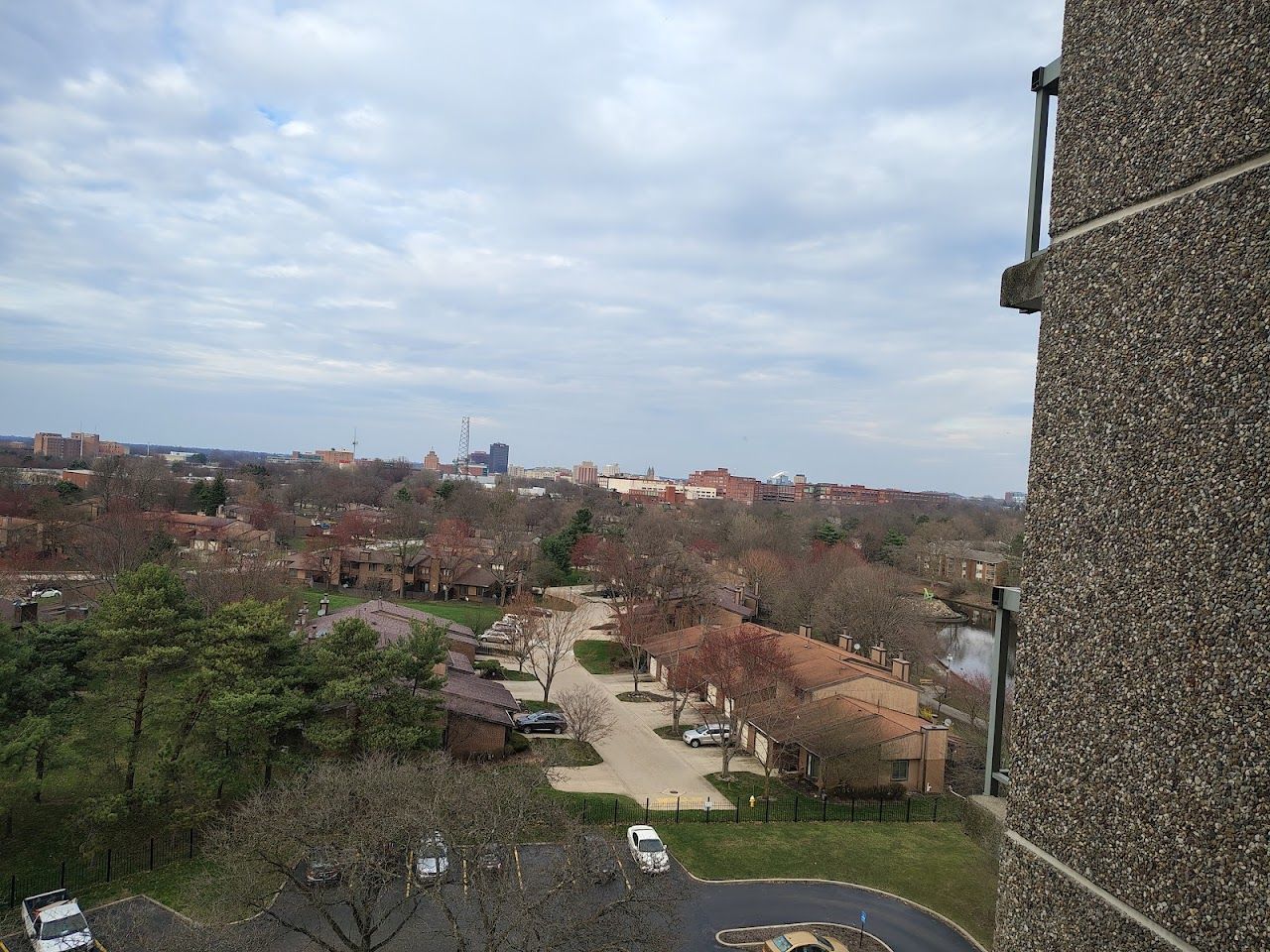 Photo of JAMES R WILLIAMS TOWER. Affordable housing located at 285 CHANNELWOOD CIRCLE AKRON, OH 44307