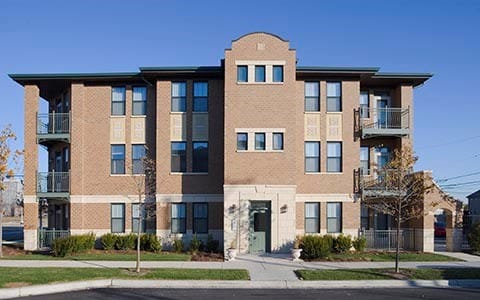 Photo of OAKWOOD SHORES 1B. Affordable housing located at 38TH PL - PERSHING CHICAGO, IL 