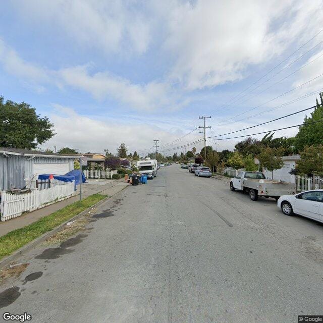 Photo of GLORIA WAY COMMUNITY HOUSING. Affordable housing located at 2400 GLORIA WAY EAST PALO ALTO, CA 94303