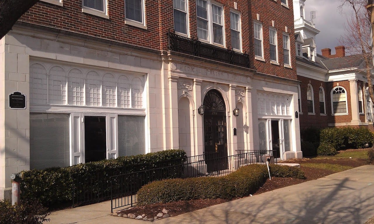 Photo of MEDICAL ARTS SENIORS at 2901 W AVE NEWPORT NEWS, VA 23607