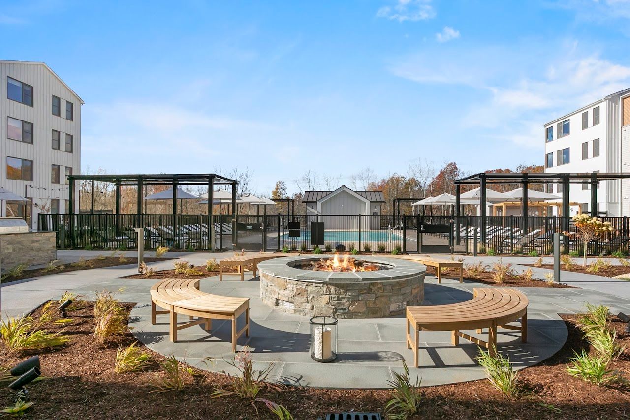 Photo of The Warren. Affordable housing located at 402 Farmington Ave Farmington, CT 06032