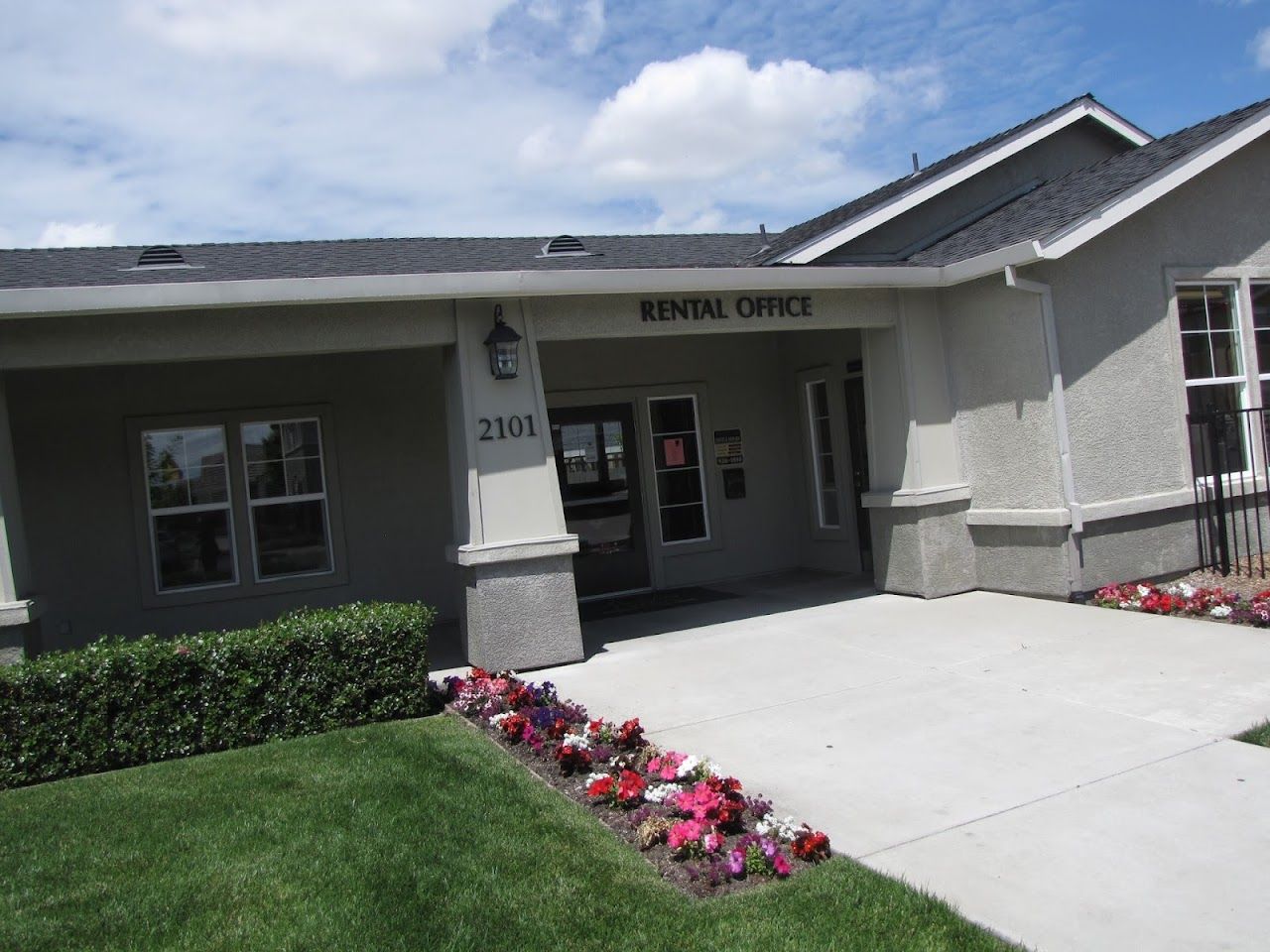 Photo of NORTHPOINTE PARK APTS. Affordable housing located at 5801 ZURLO WAY SACRAMENTO, CA 