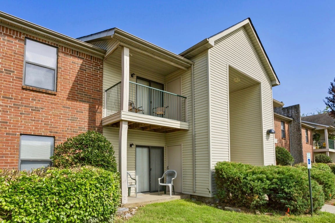 Photo of Waterview Apartments at 1300 Waterview Cir Hendersonville, TN 37075