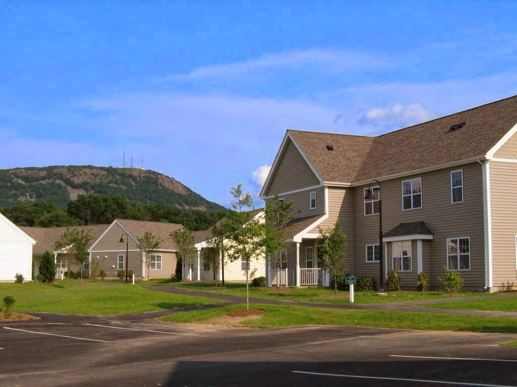 Photo of TREEHOUSE AT EASTHAMPTON MEADOW. Affordable housing located at 1 TREEHOUSE CIR EASTHAMPTON, MA 01027