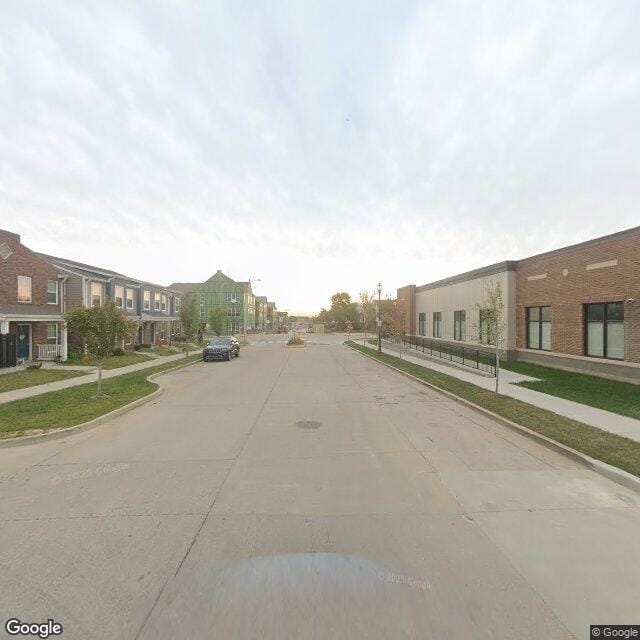 Photo of Cochran Plaza at 1400 N 10th St Saint Louis, MO 63106