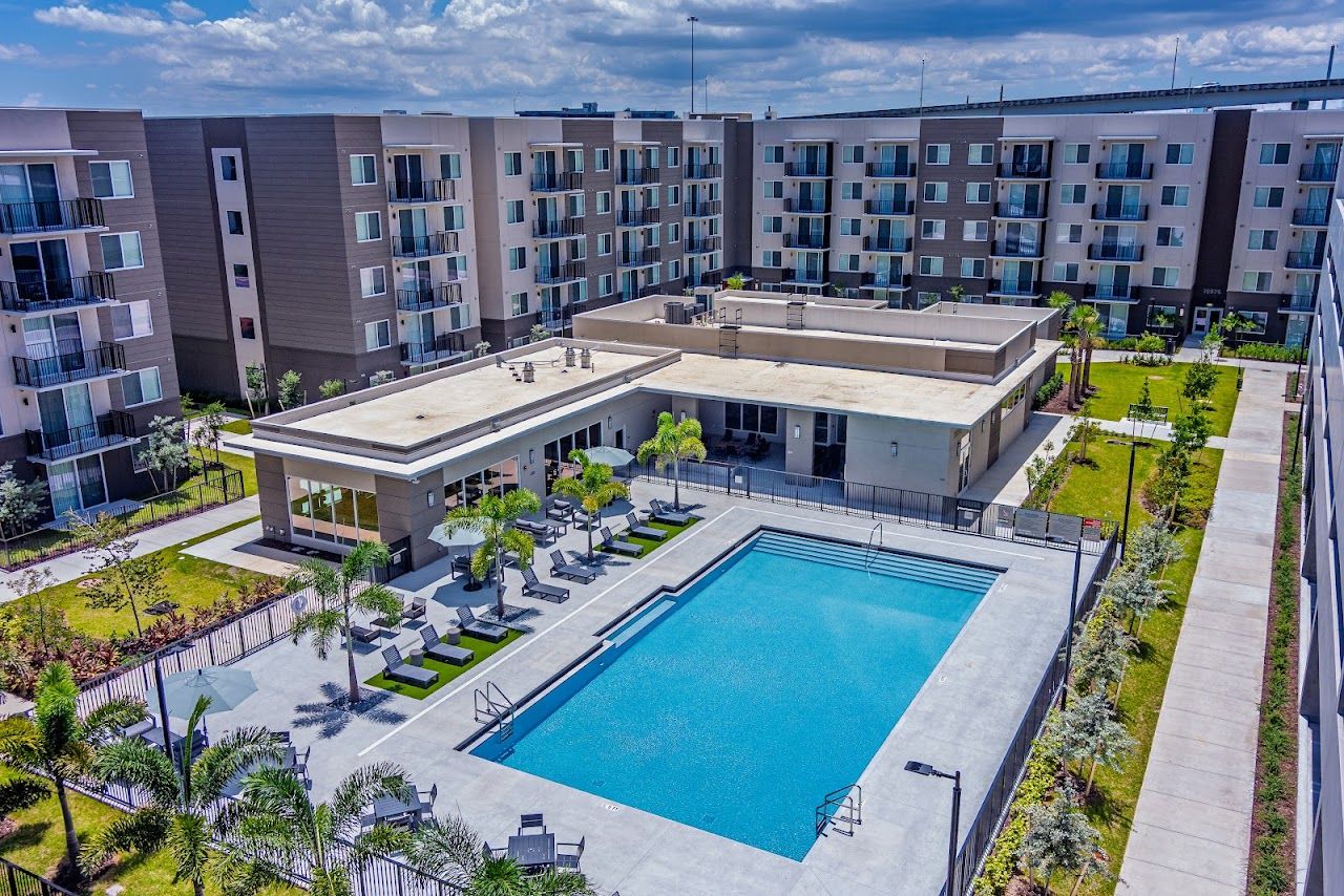 Photo of Resia Golden Glades at 15955 NW 6th Ave Miami, FL 33169