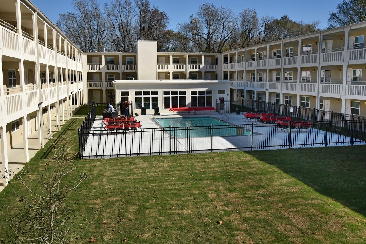 Photo of JAGUAR PLAZA. Affordable housing located at 750 HARDING BLVD BATON ROUGE, LA 70807