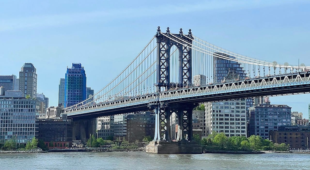 Photo of TWO BRIDGES TOWERS. Affordable housing located at 82 RUTGERS ST NEW YORK, NY 10002