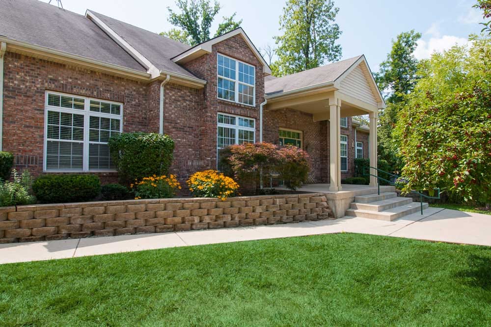 Photo of LIMESTONE CROSSING APARTMENTS. Affordable housing located at 540 S BASSWOOD DR BLOOMINGTON, IN 47403
