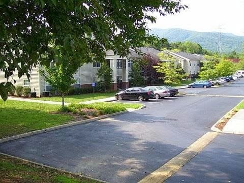 Photo of BLUE RIDGE APTS at 2610 PLYMOUTH RD JOHNSON CITY, TN 37601