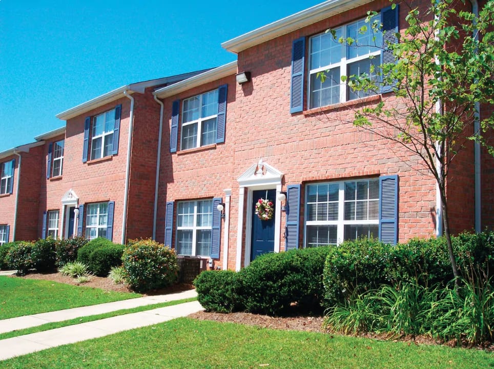 Photo of JAMESTOWN POINTE TOWNHOUSES. Affordable housing located at 155 RIDGE RD GREENVILLE, SC 29607