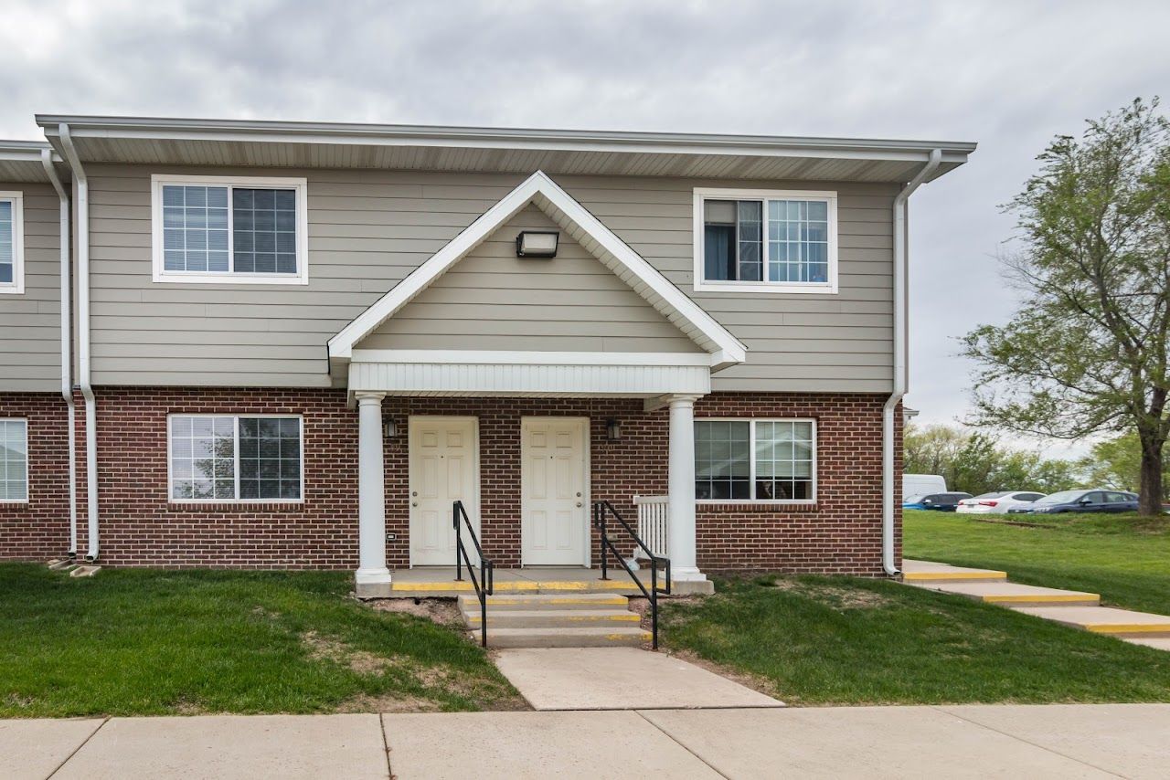 Photo of WILLIAMSBURG TOWNHOMES PHASE I at 625 S WHEATLAND AVE SIOUX FALLS, SD 57106