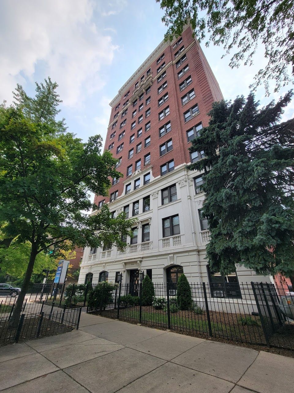 Photo of MAYFAIR APTS. Affordable housing located at 4832 S VINCENNES AVE CHICAGO, IL 60615