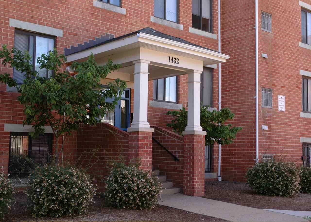 Photo of FAIRCLIFF PLAZA WEST. Affordable housing located at 1400 EUCLID ST NW WASHINGTON, DC 20009