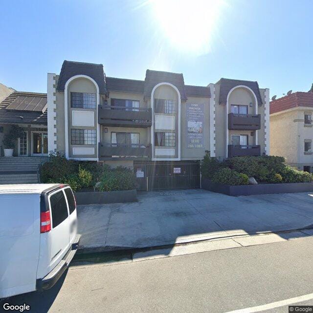 Photo of Villa Vanowen. Affordable housing located at 14142 Vanowen St Van Nuys, CA 91405