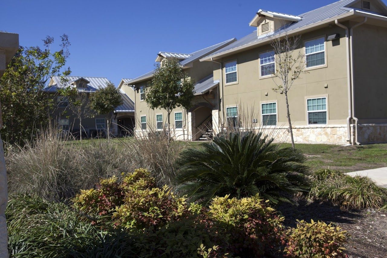 Photo of GUILD PARK APTS at 750 W MAYFIELD BLVD SAN ANTONIO, TX 78211