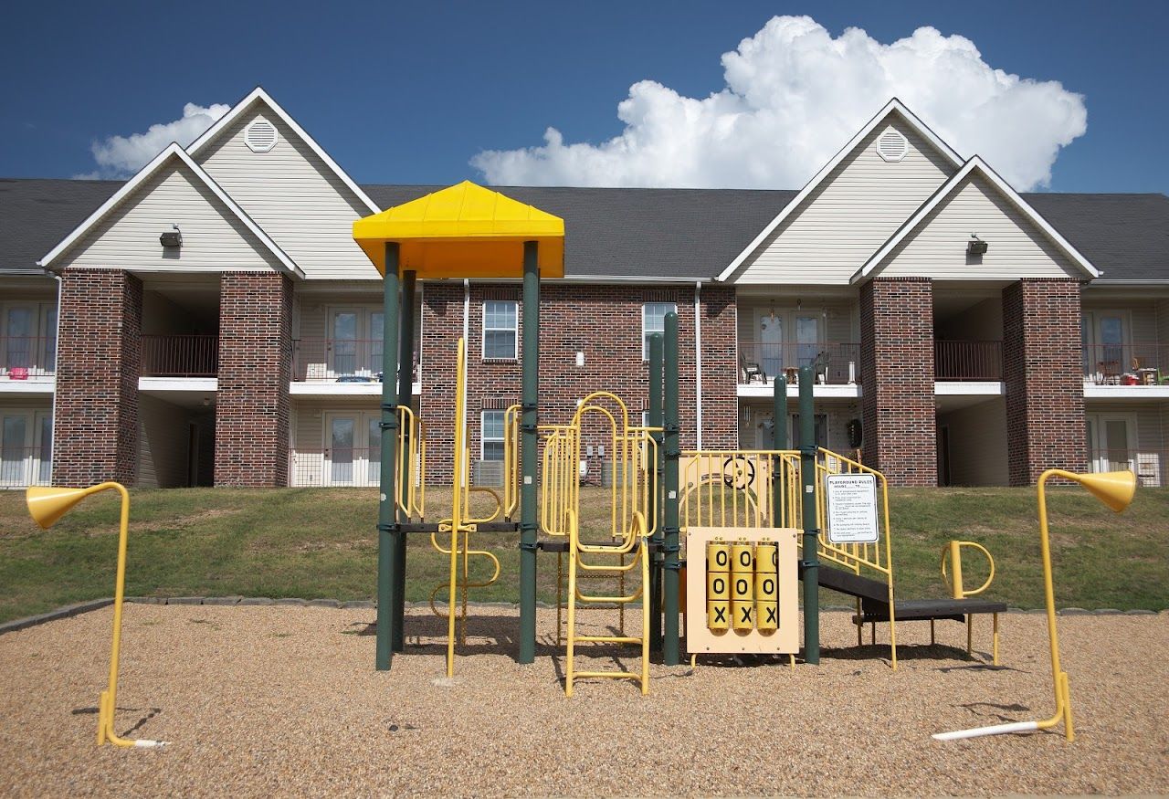 Photo of RIDGE AT LAKE HAMILTON. Affordable housing located at 329 AMITY RD HOT SPRINGS, AR 71913