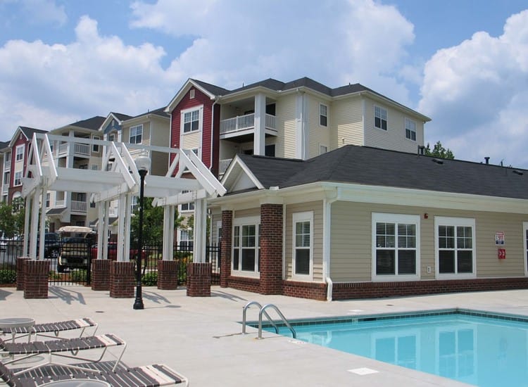 Photo of SOUTH OAK CROSSING. Affordable housing located at 7609 KINGS RIDGE DRIVE CHARLOTTE, NC 28217