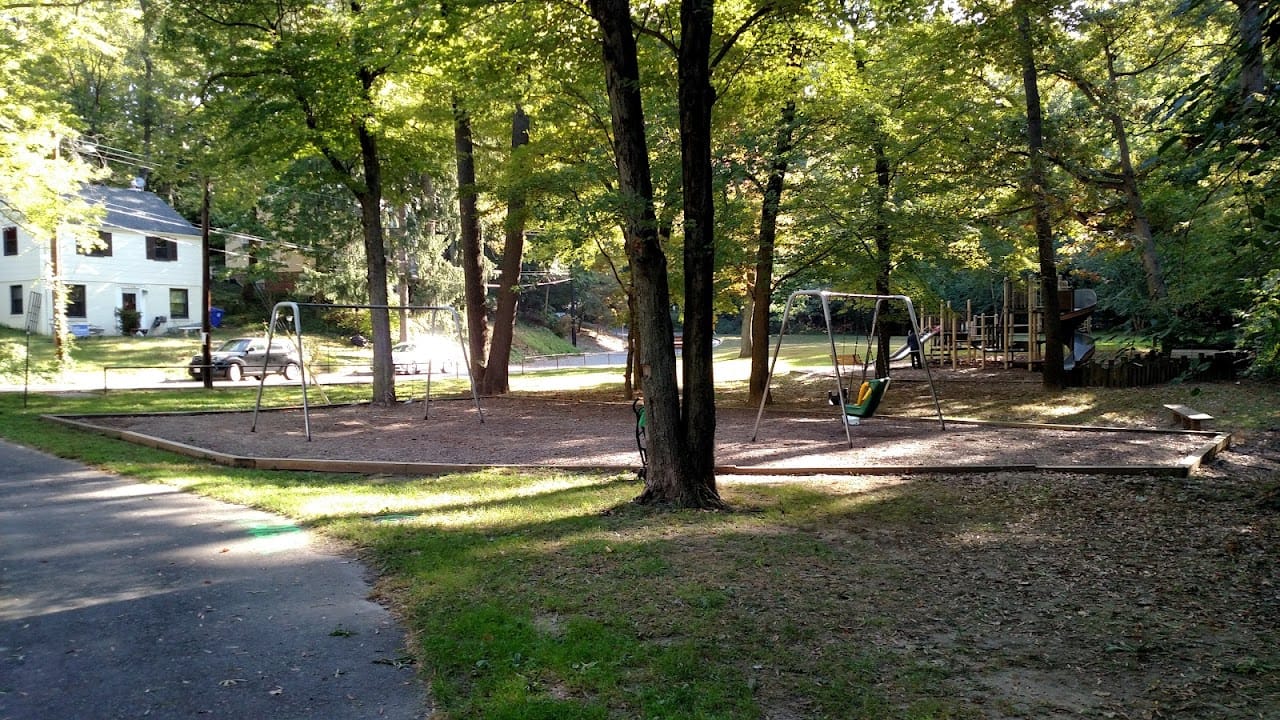 Photo of HILLWOOD MANOR. Affordable housing located at 7101 NEW HAMPSHIRE AVENUE TAKOMA PARK, MD 20912