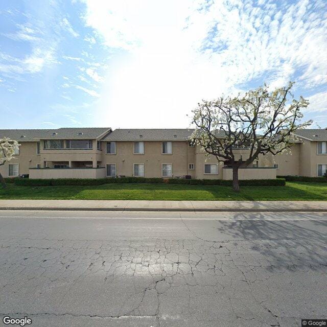 Photo of EMERALD GLEN APTS. Affordable housing located at 1201 40TH ST BAKERSFIELD, CA 93301