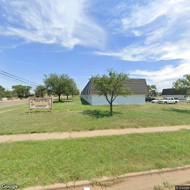 Photo of Summit at Central Village at 910 W 28th St Plainview, TX 79072