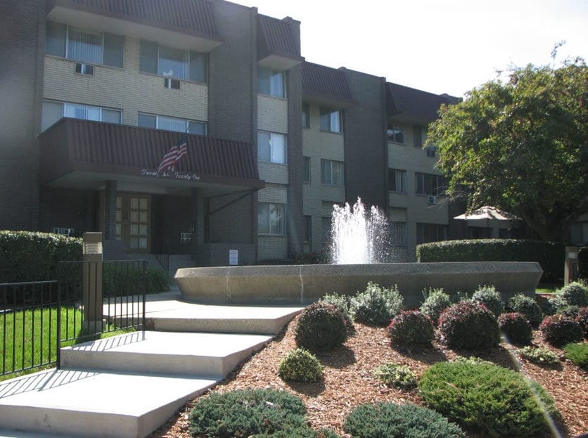 Photo of Parkside Apartments at 2621 W Pierce St Milwaukee, WI 53204
