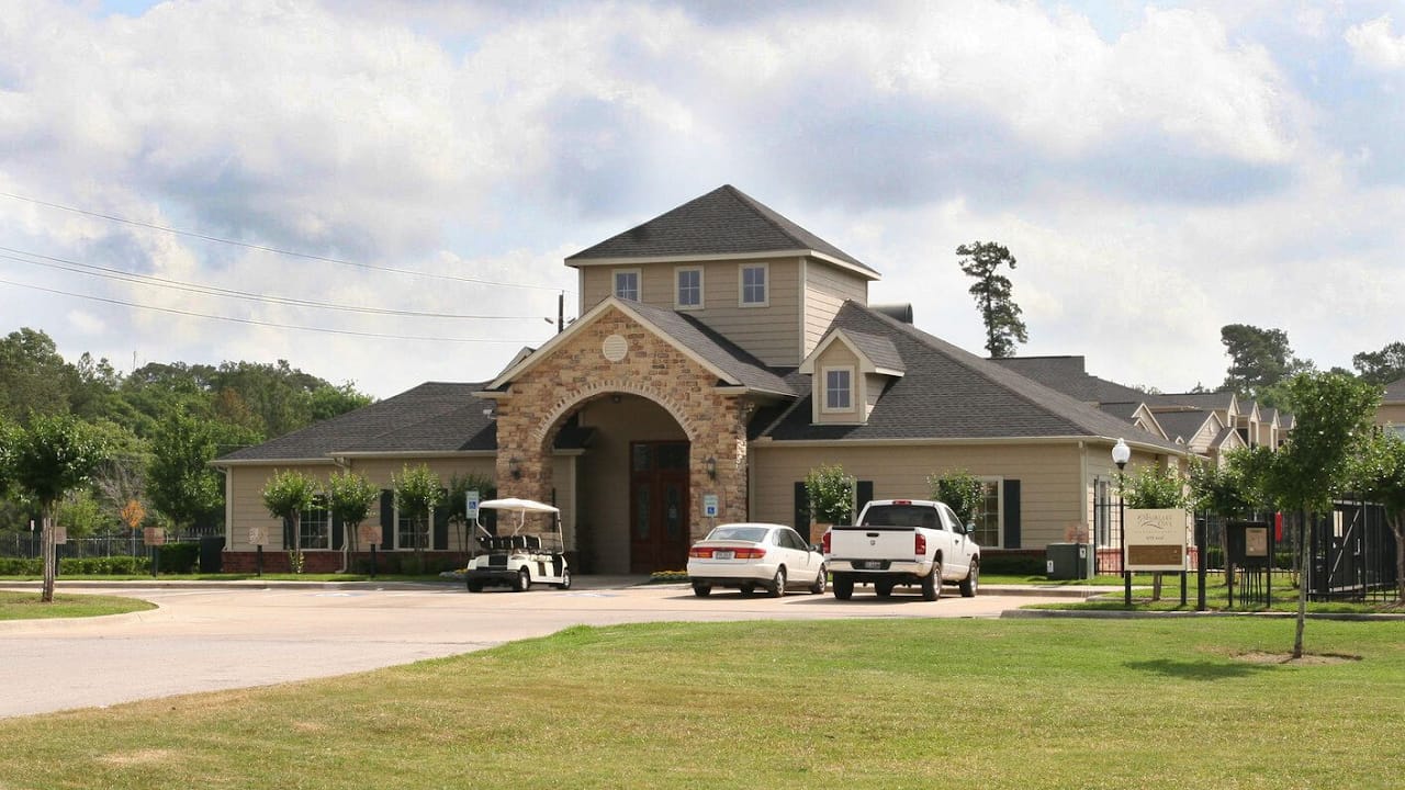 Photo of Fairlake Cove Apartment Homes. Affordable housing located at 11100 E Fm-1960 Rd Huffman, TX 77336