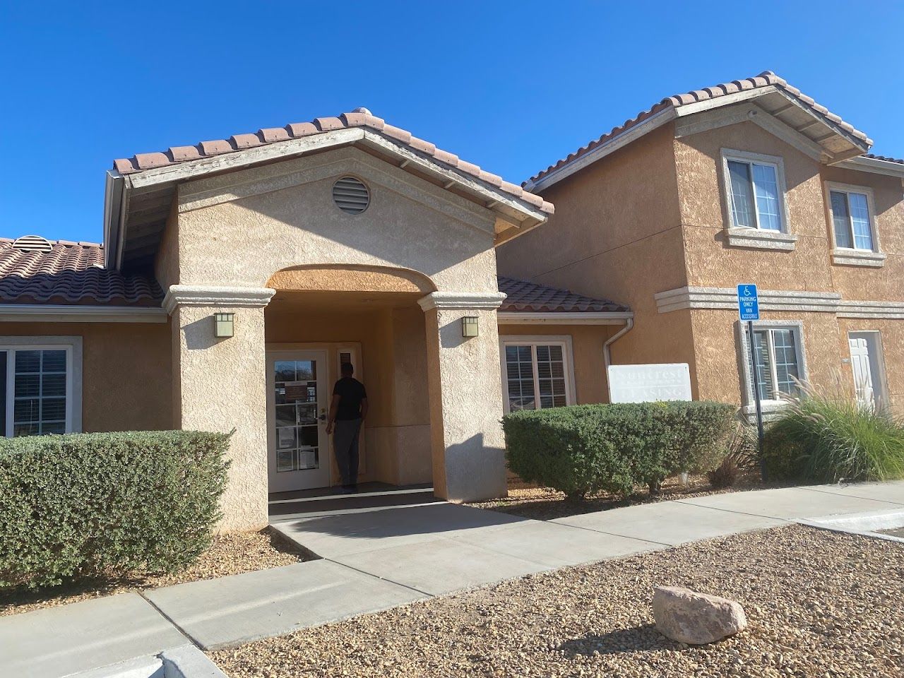 Photo of SUNCREST APTS. Affordable housing located at 201 N YUCCA AVE BARSTOW, CA 92311