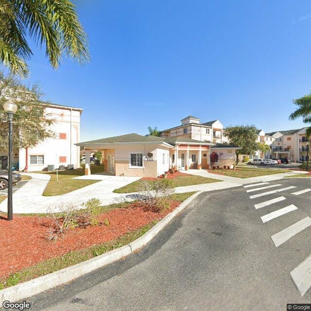 Photo of MARINER'S LANDING. Affordable housing located at 2120 CARRELL RD FT MYERS, FL 33901