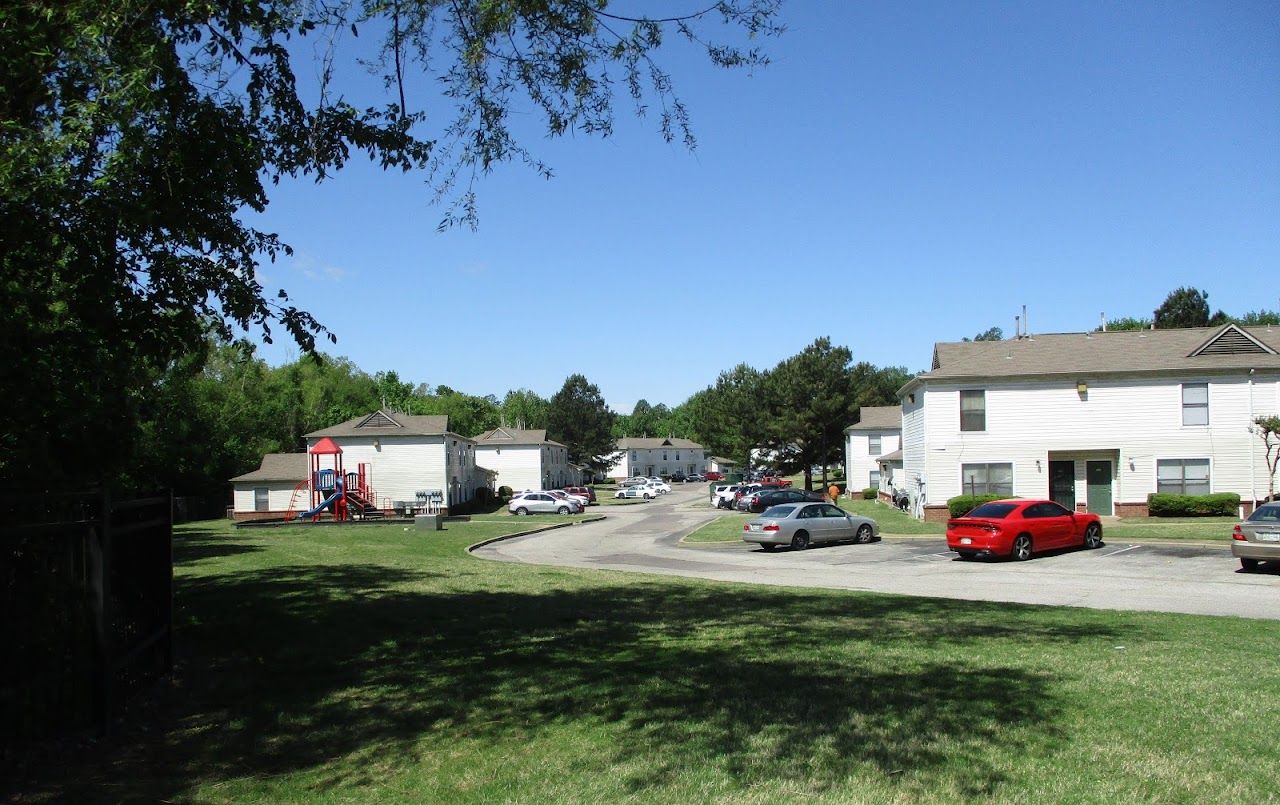 Photo of WESLEY FOREST APTS PHASE I at 250 WESLEY OAKS DR MEMPHIS, TN 38109