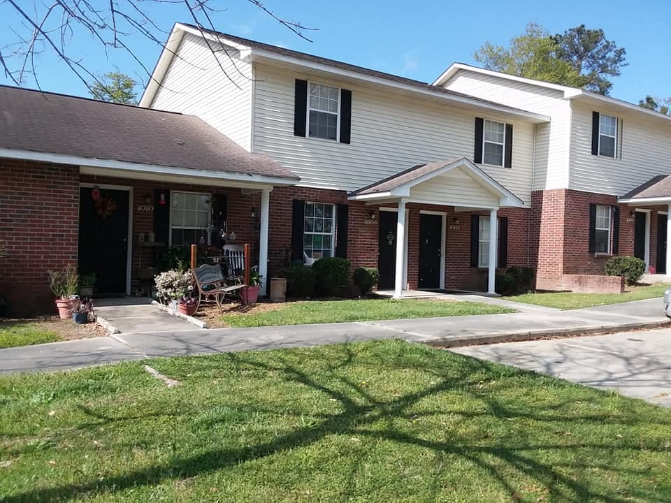 Photo of HIDDEN FOREST. Affordable housing located at 215 E CHURCH ST MOUNT VERNON, GA 30445