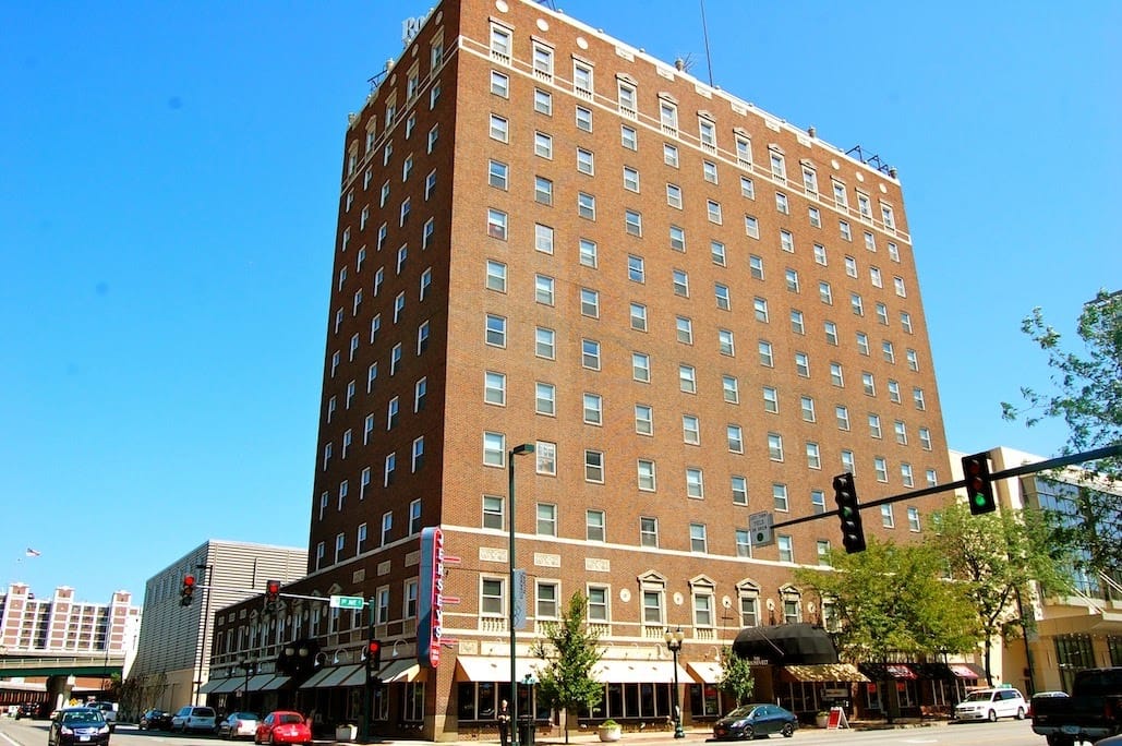 Photo of THE ROOSEVELT at 200 FIRST AVE NE CEDAR RAPIDS, IA 52401