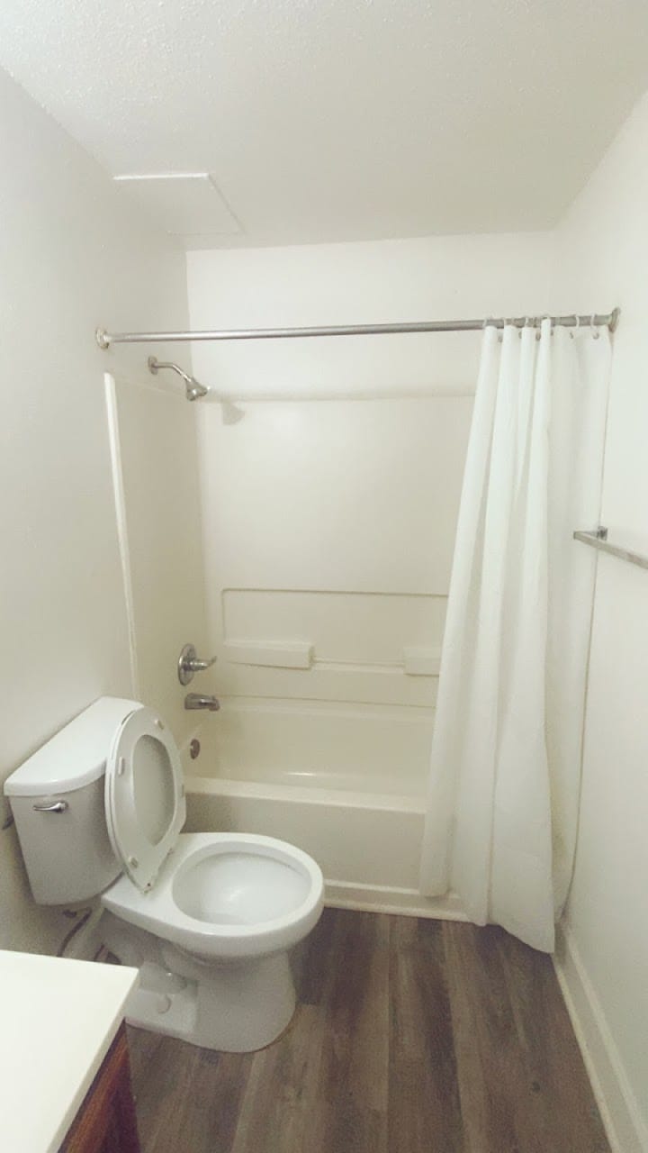 Photo of Parkway Place Apartments at 2115 Central Pky SW Decatur, AL 35601