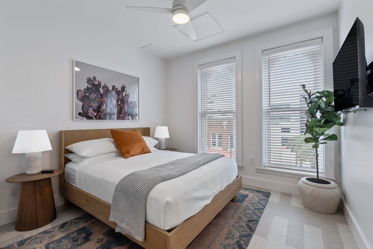 Photo of The Continental. Affordable housing located at 322 W Commerce St San Antonio, TX 78207