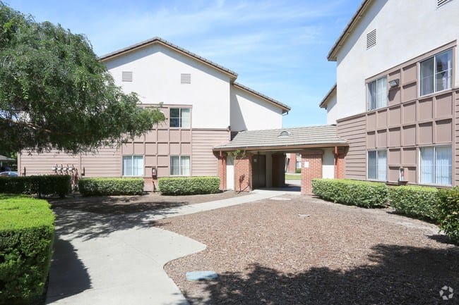 Photo of MEADOWVIEW APTS. Affordable housing located at 2451 MEADOWVIEW RD SACRAMENTO, CA 95832