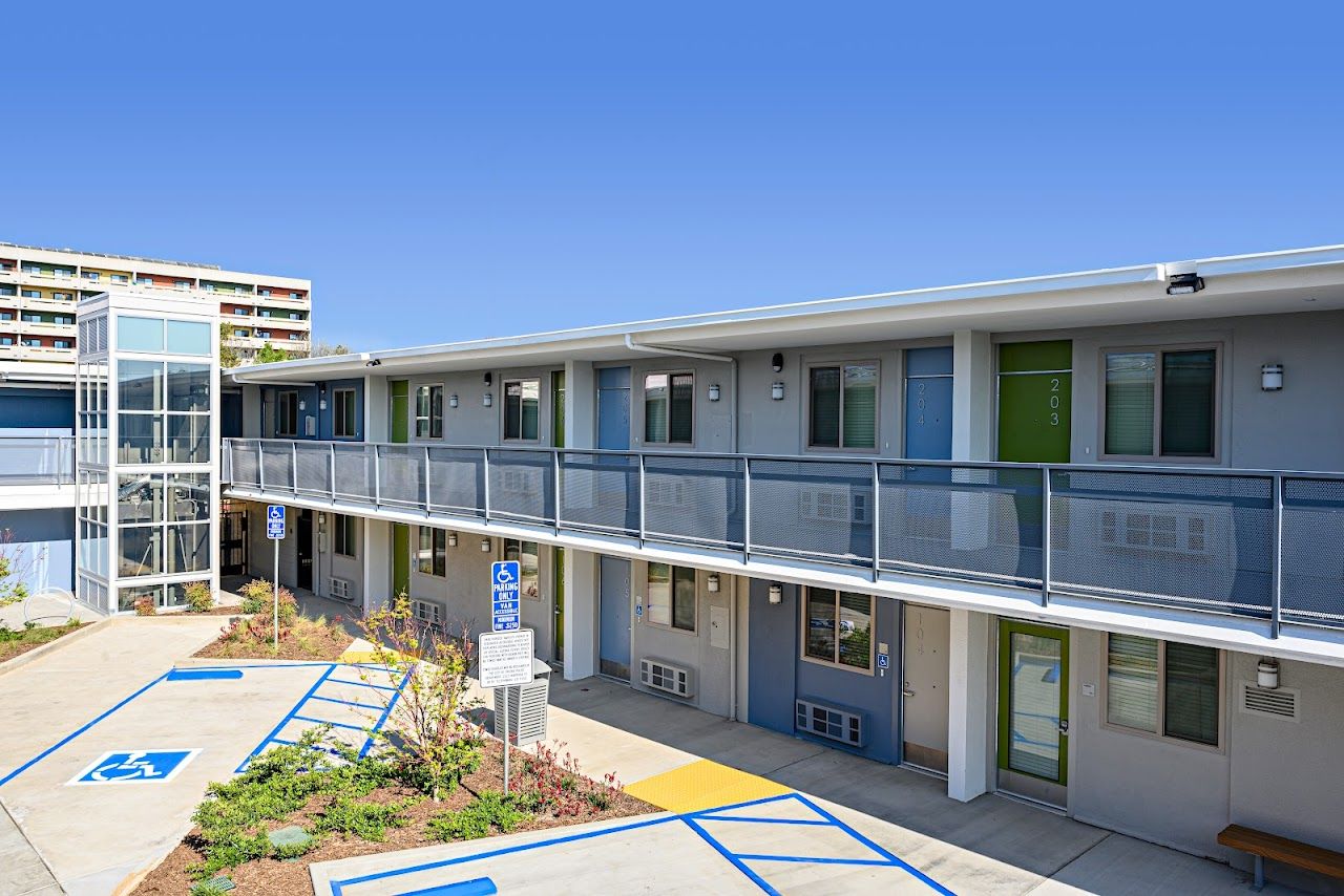 Photo of ECONO INN. Affordable housing located at 1828 BROADWAY, FRESNO CA 93721 FRESNO, CA 93721