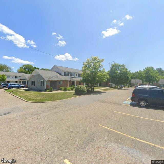 Photo of CARROLLTON CREST APTS at 525 CANTON RD NW CARROLLTON, OH 44615