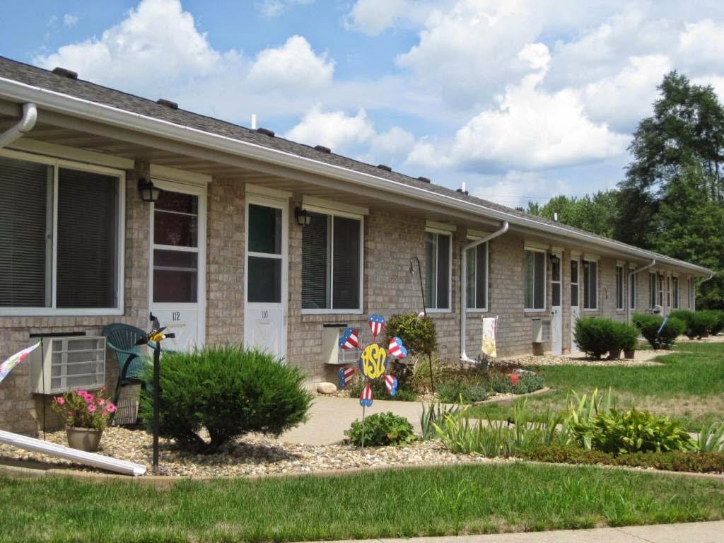 Photo of COUNTRYSIDE VILLAGE OF MANCHESTER at 500 LINE ST MANCHESTER, IA 52057