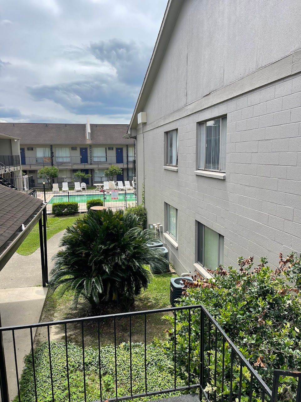 Photo of Le Fleur Apartments at 650 Petro Point Dr Lake Charles, LA 70607