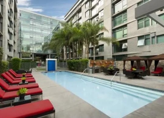 Photo of METROPOLITAN LOFTS. Affordable housing located at 1040 S FLOWER ST LOS ANGELES, CA 90015