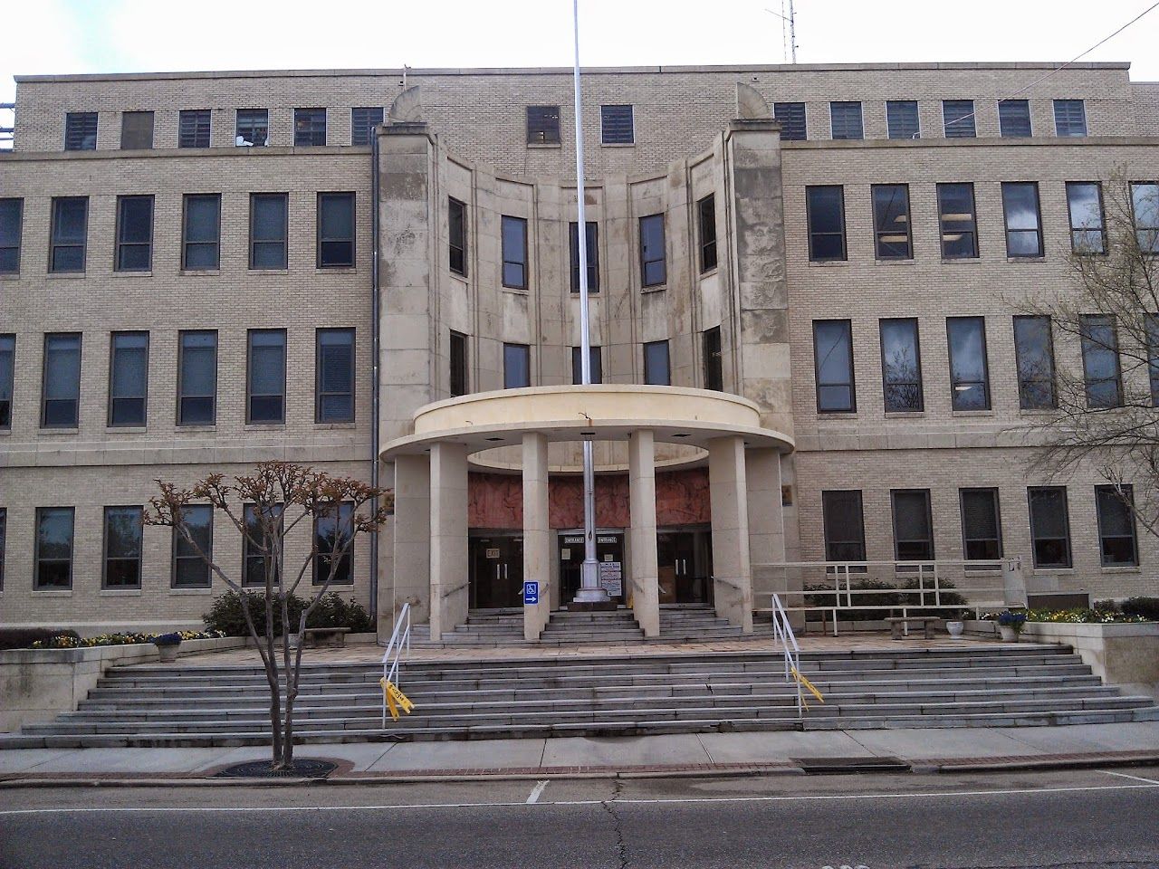 Photo of Webster Parish Police Jury. Affordable housing located at 208 Gleason Street MINDEN, LA 71058