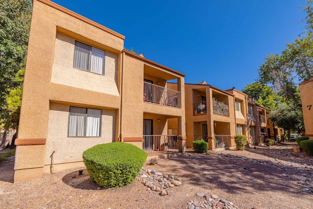 Photo of Palomino Crossing. Affordable housing located at 750 E Irvington Rd Tucson, AZ 85714