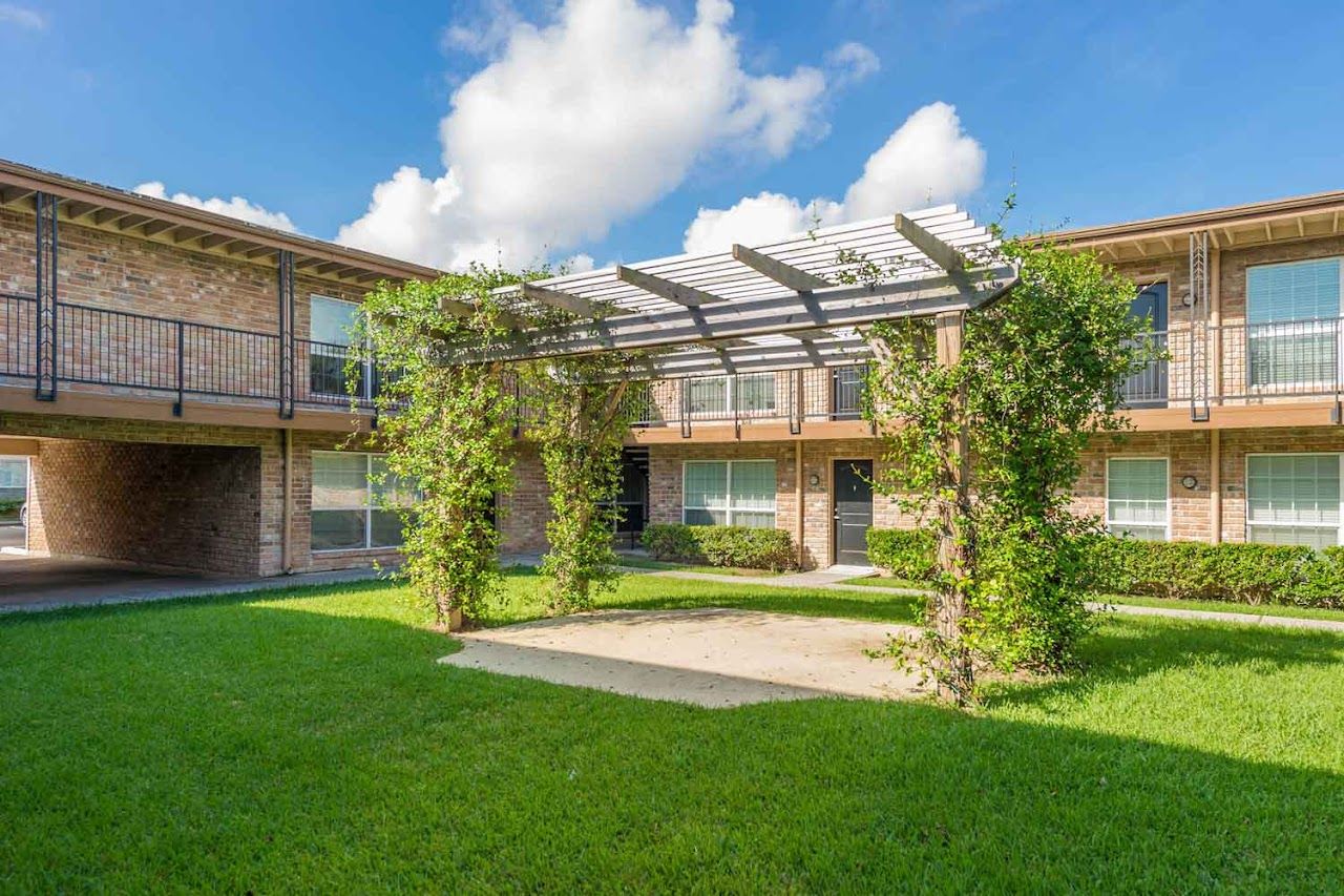 Photo of The Reserve at White Oak at 6240 Antoine Dr Houston, TX 77091