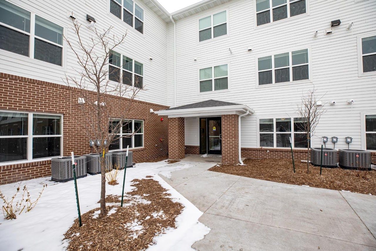 Photo of JOHNSTON CROSSING. Affordable housing located at 5409 JOHNSTON DRIVE NW JOHNSTON, IA 50131