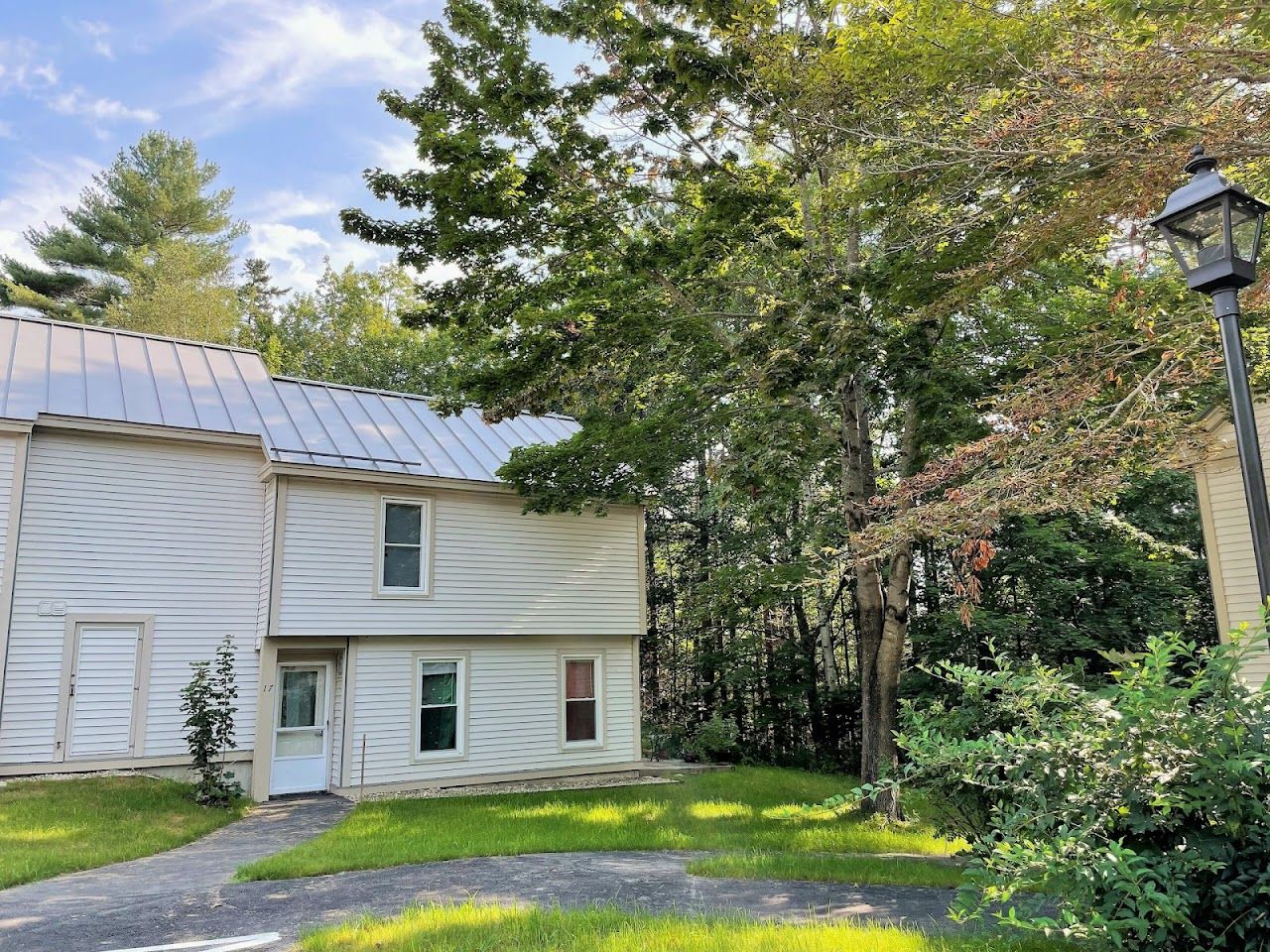 Photo of QUARRY RIDGE. Affordable housing located at 60 BOW STREET FREEPORT, ME 04032