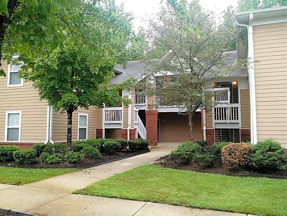 Photo of WESTWOOD PARK APTS. Affordable housing located at 600 GLENDON WAY CARY, NC 27519