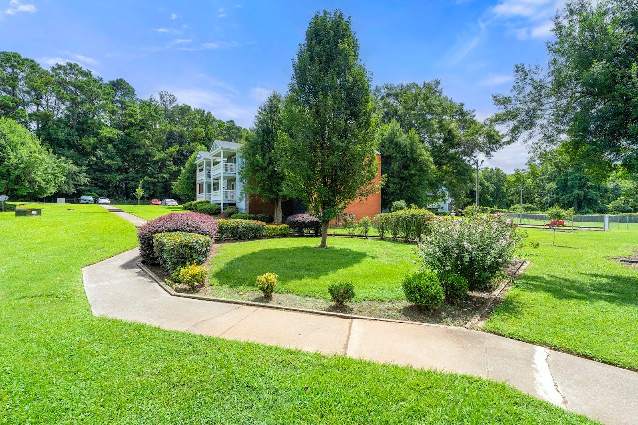 Photo of Cleveland East Apartments at 108 Cleveland Ave SW Atlanta, GA 30315