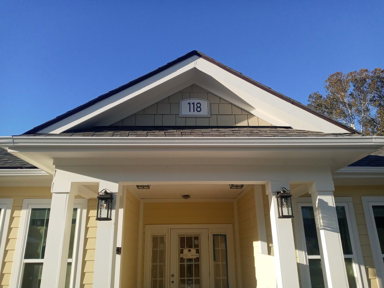 Photo of MADISON GROVE APARTMENTS at 117 MADISON AVENUE WALLACE, NC 28466